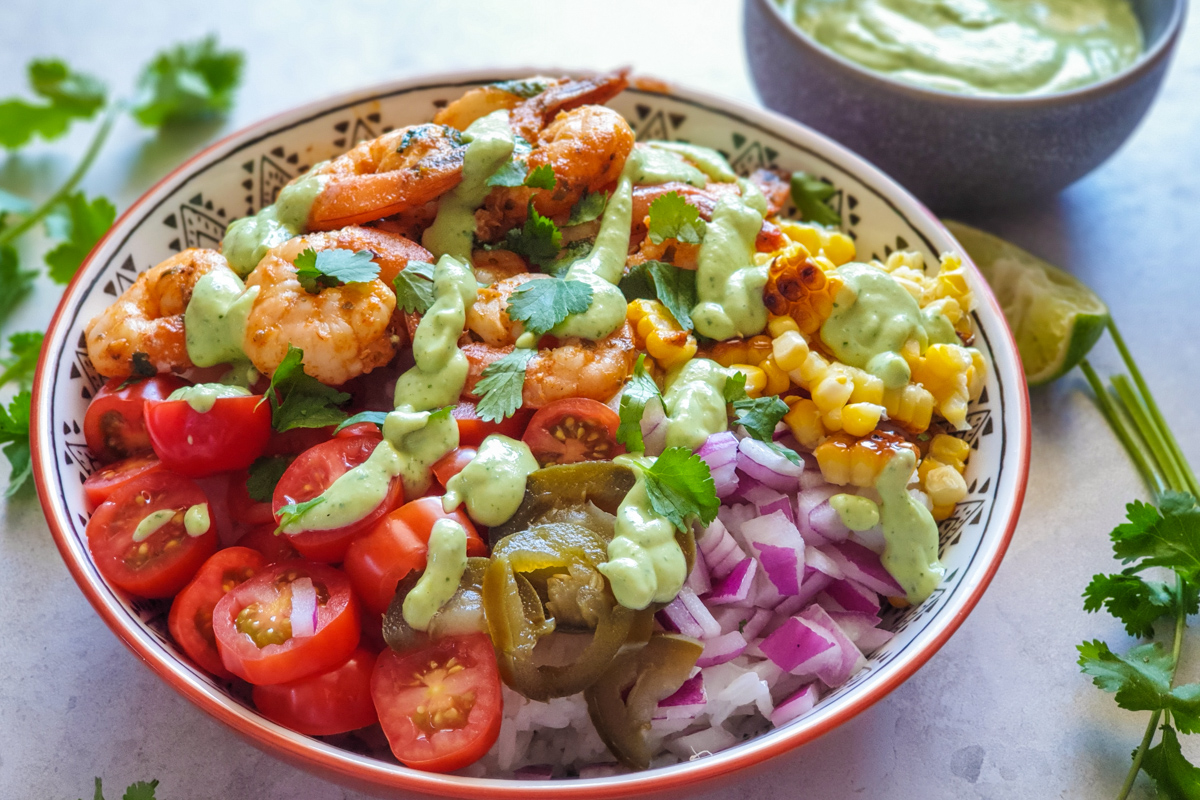 SPICY FAJITA SHRIMP RICE BOWLS - Taylah's Kitchen